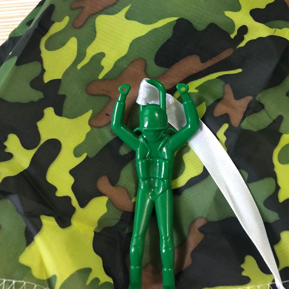 Hand Throwing Mini Soldier Parachute Toy for Child